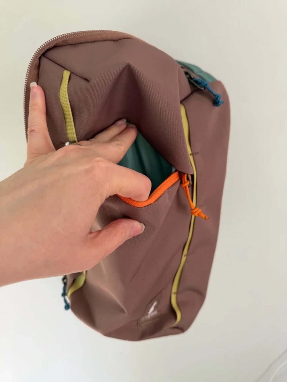 Cotopaxi 8L Todo Brown Daypack Sling Bag - Picture 4 of 4